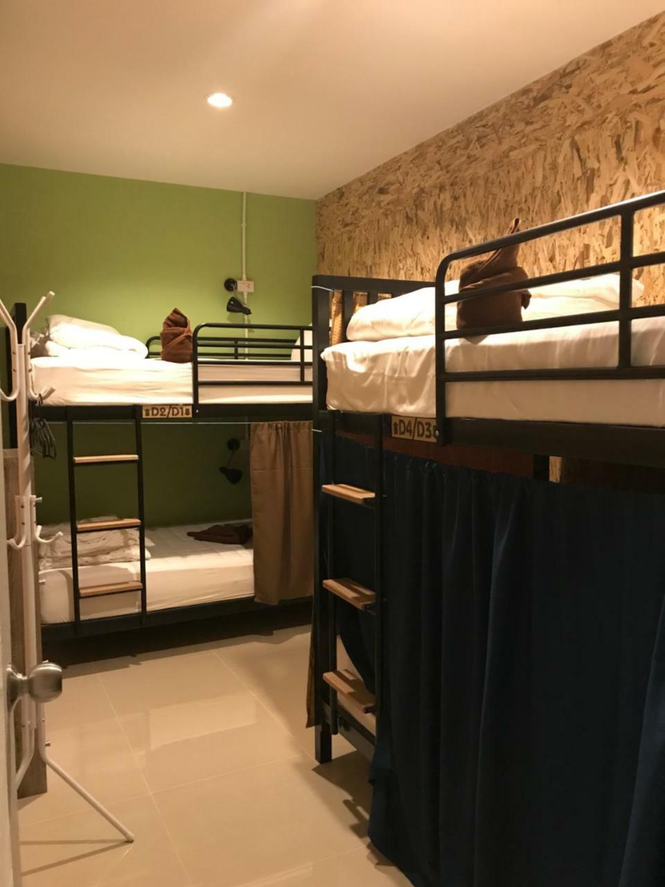 Baan Wararin Hostel Pattaya Ngoại thất bức ảnh