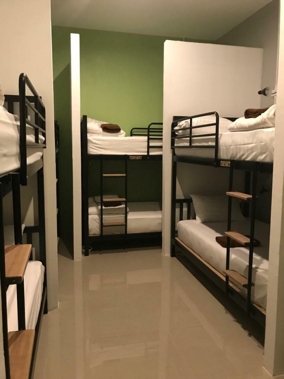 Baan Wararin Hostel Pattaya Ngoại thất bức ảnh