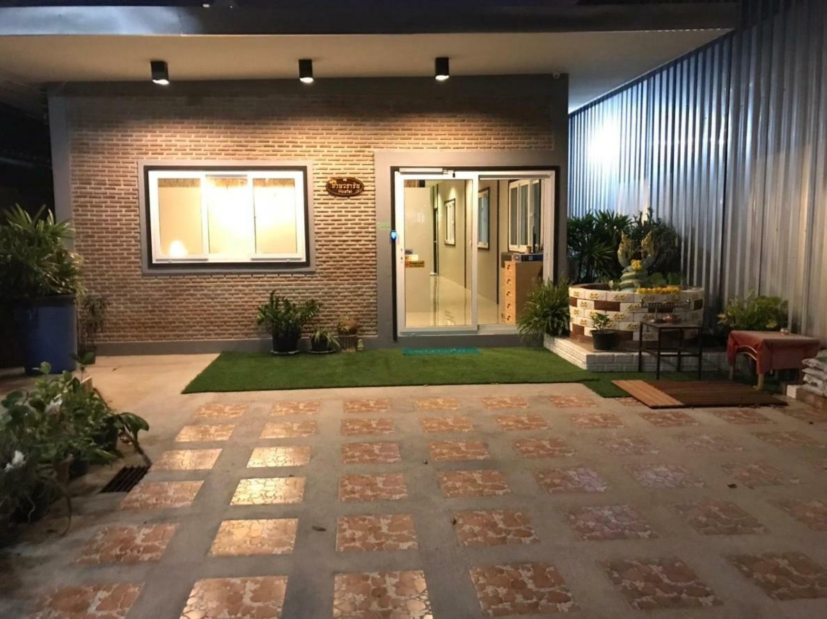 Baan Wararin Hostel Pattaya Ngoại thất bức ảnh
